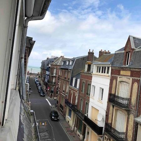 Grand Studio Avec Petite Vue Mer 梅尔·莱斯·拜恩斯 外观 照片