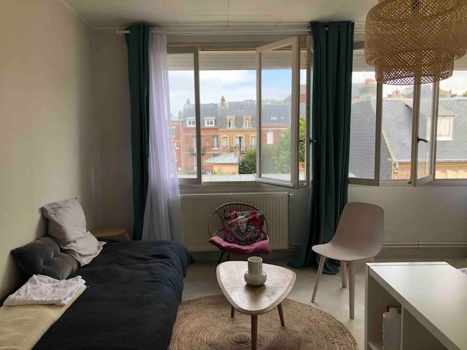 Grand Studio Avec Petite Vue Mer 梅尔·莱斯·拜恩斯 外观 照片