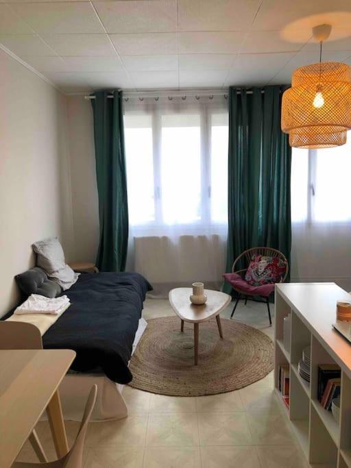 Grand Studio Avec Petite Vue Mer 梅尔·莱斯·拜恩斯 外观 照片