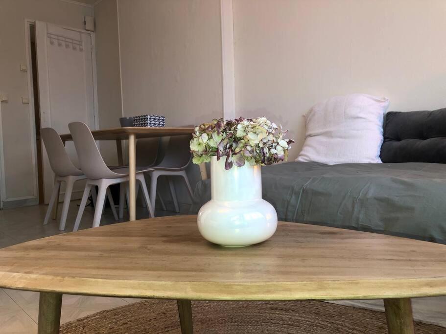 Grand Studio Avec Petite Vue Mer 梅尔·莱斯·拜恩斯 外观 照片